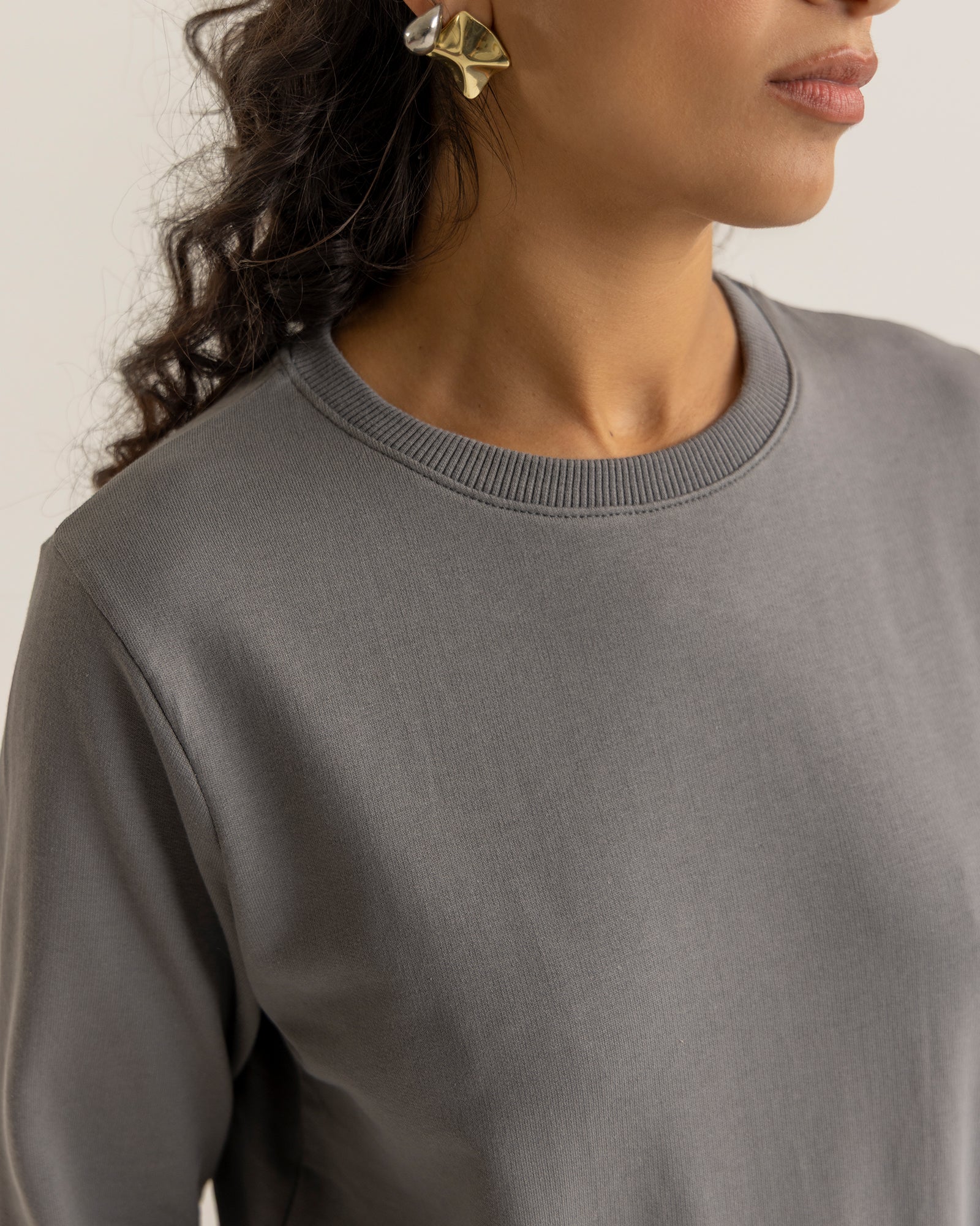 Women Basic Sweatshirt