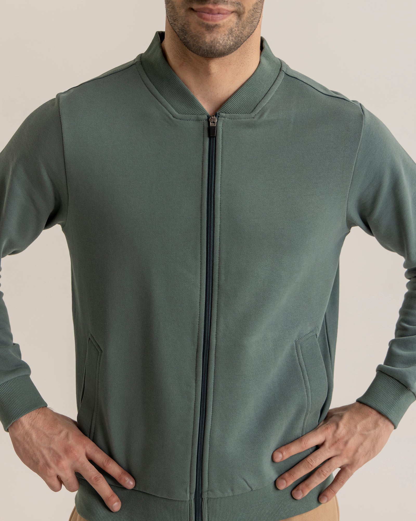 Men Basic Zip-Up Upper