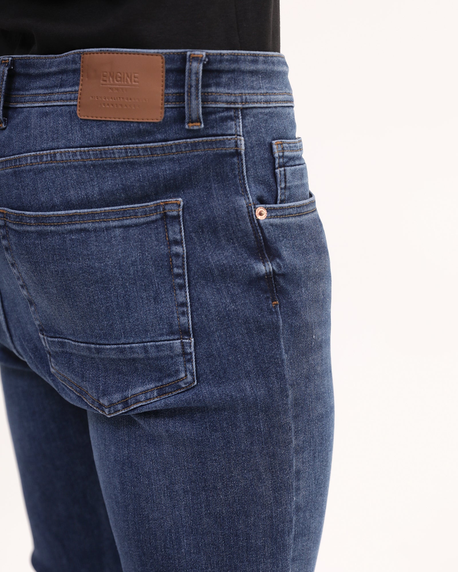 Men Carrot Fit Denim
