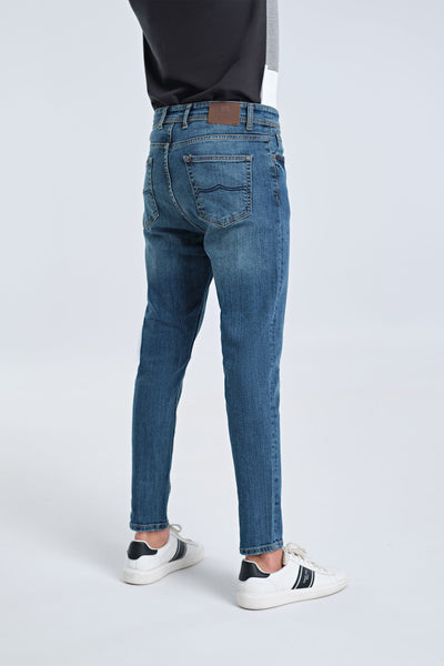 Men Carrot Fit Denim