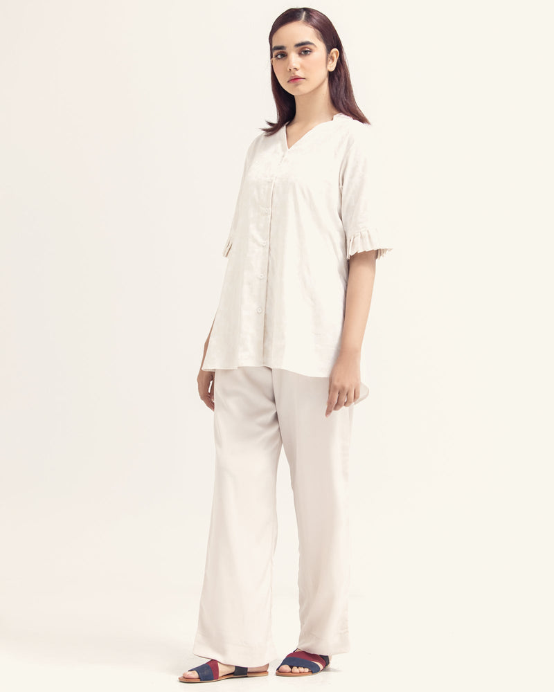 Women Cream Color Chain Yarn Jersey Mid Length Woven Top - Engine - Buy Now
