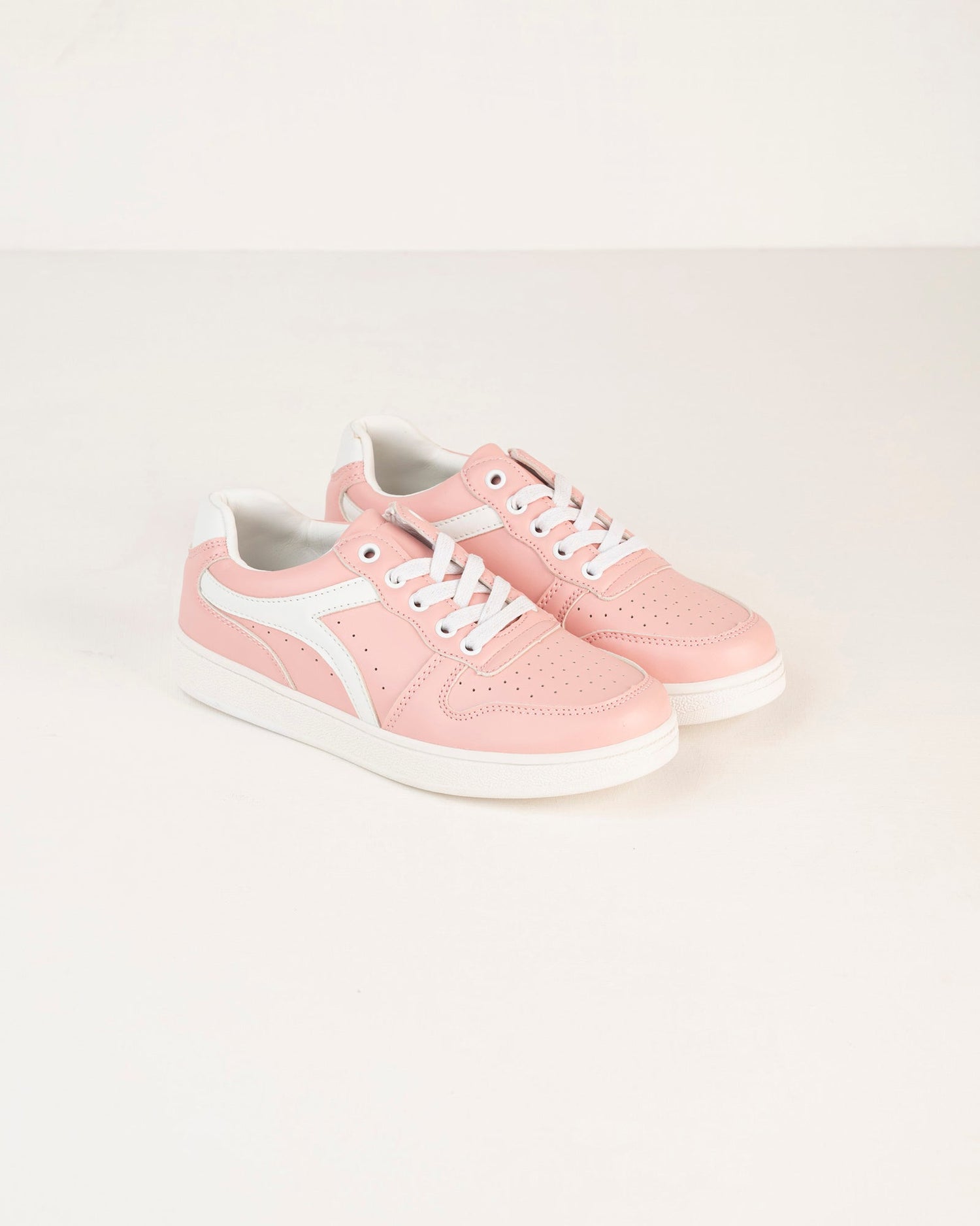 Sneakers - Engine - Buy Now