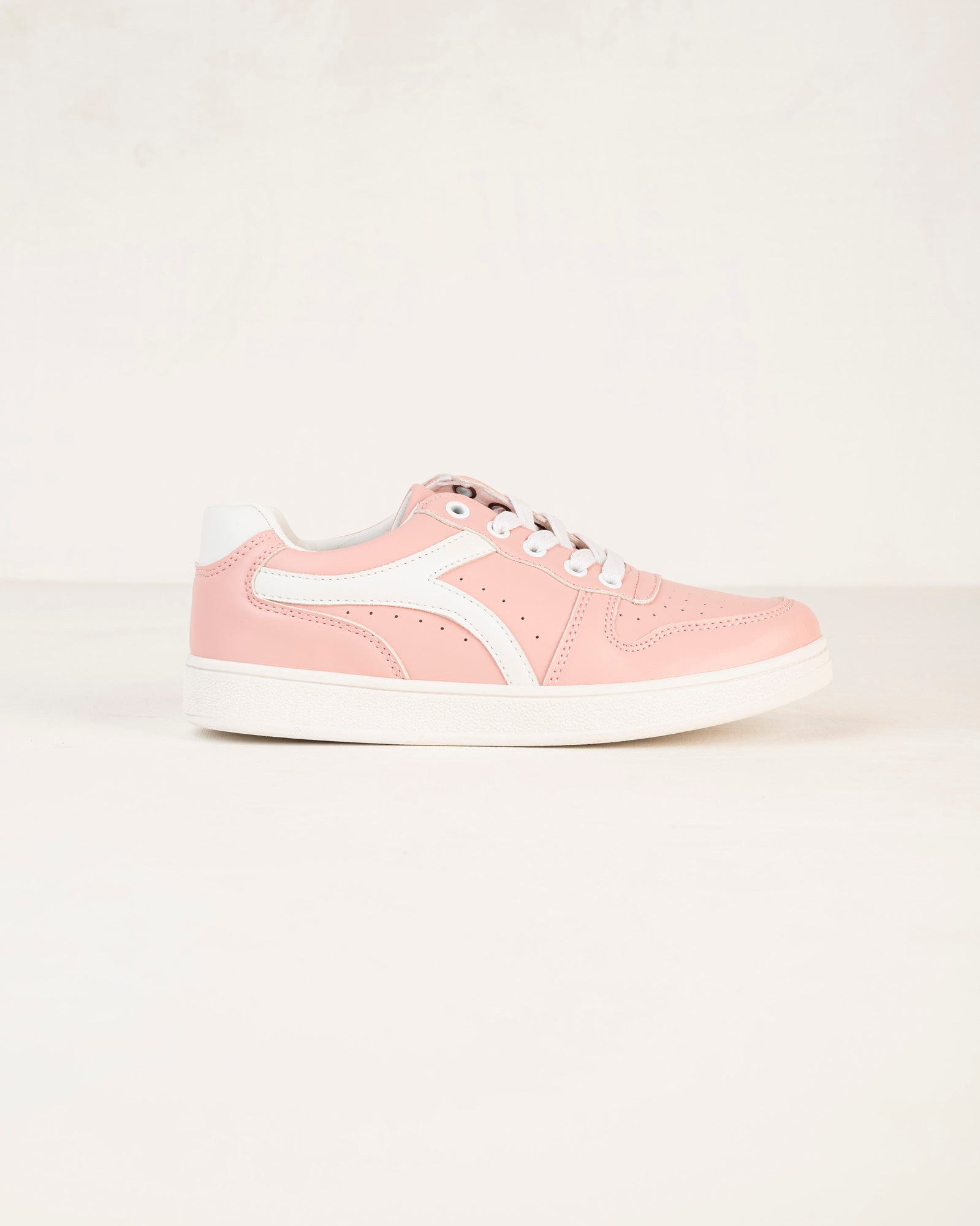 Sneakers - Engine - Buy Now