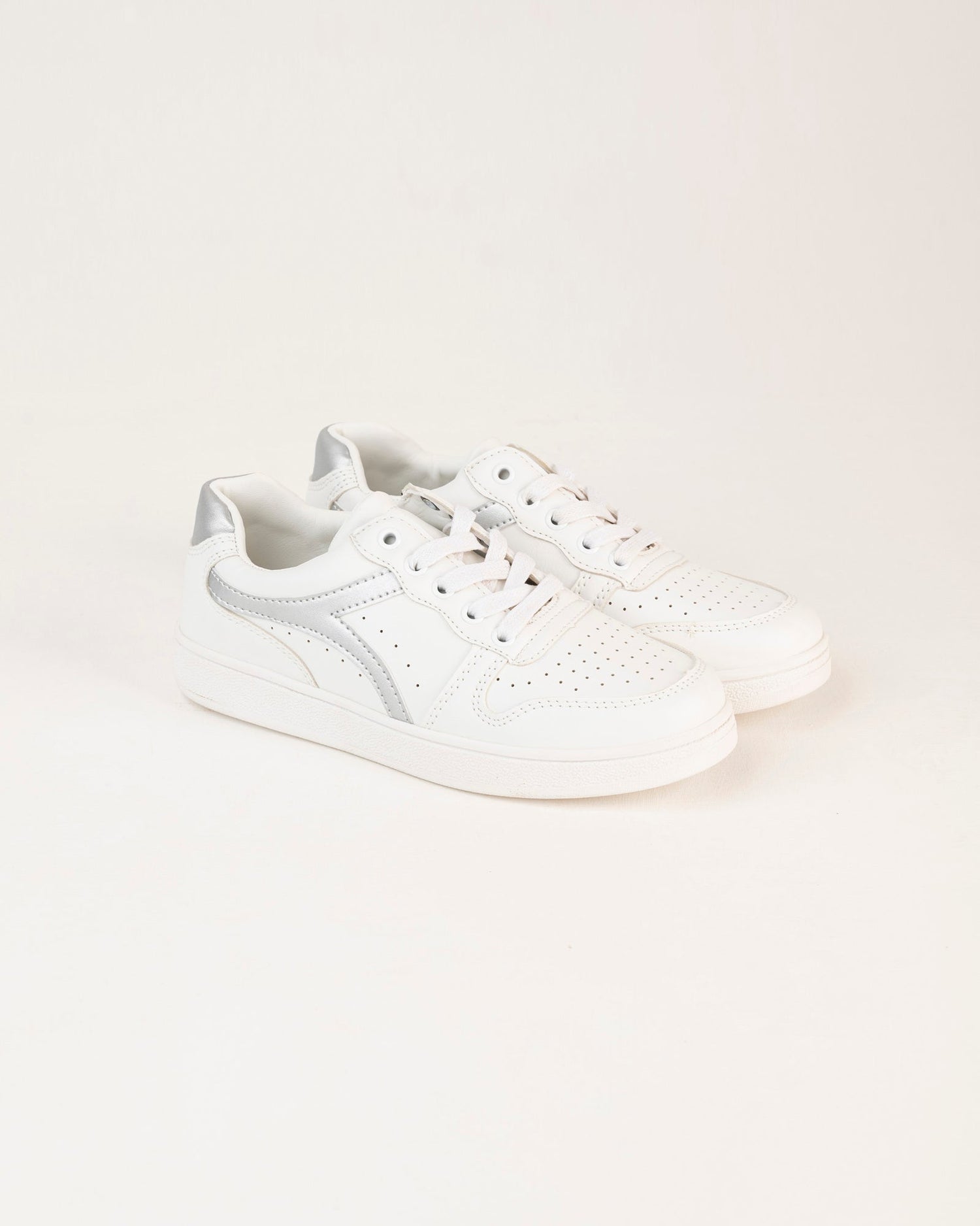 Sneakers - Engine - Buy Now