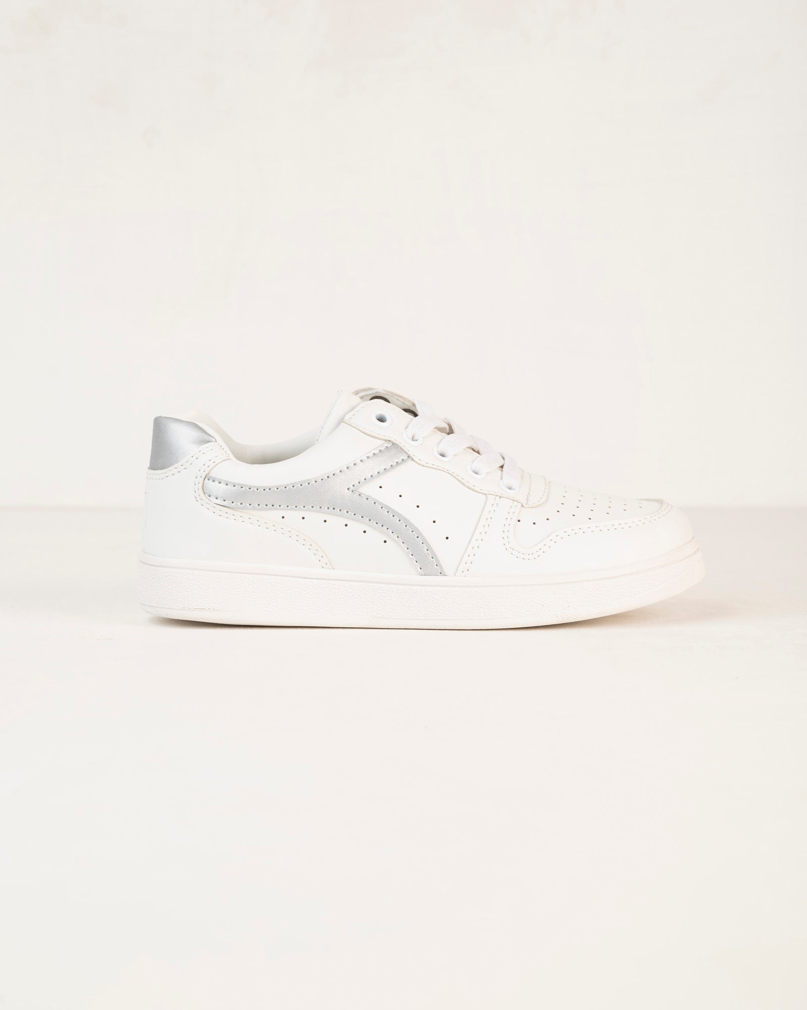 Sneakers - Engine - Buy Now