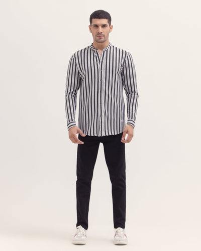 Men Striped Button Down